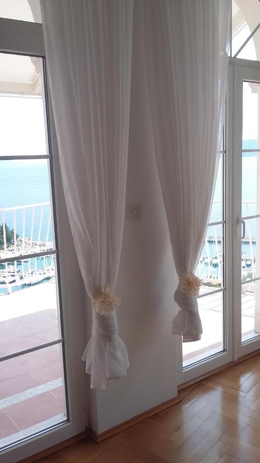 Die Appartements Glavas,Eckwohnunge Fuer 2 Personen โนวีวีโนดอลสกี ภายนอก รูปภาพ