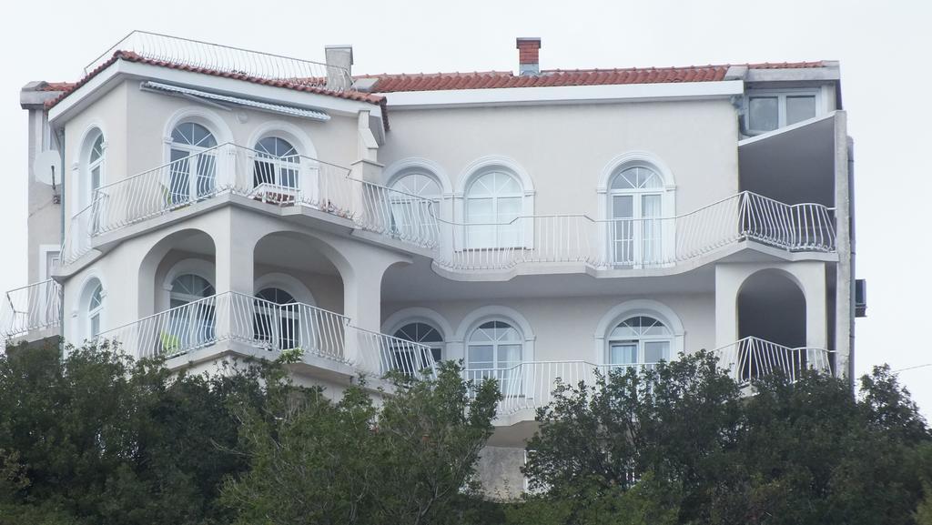 Die Appartements Glavas,Eckwohnunge Fuer 2 Personen โนวีวีโนดอลสกี ภายนอก รูปภาพ